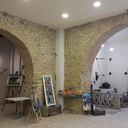 Palazzo Madeo - Residenza D'Epoca Bed and Breakfast Crosia Εξωτερικό φωτογραφία