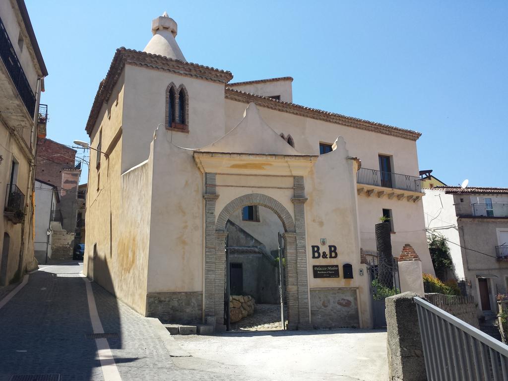 Palazzo Madeo - Residenza D'Epoca Bed and Breakfast Crosia Εξωτερικό φωτογραφία