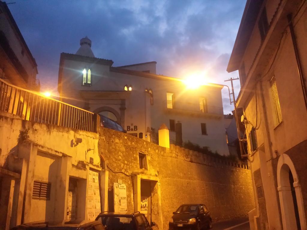 Palazzo Madeo - Residenza D'Epoca Bed and Breakfast Crosia Εξωτερικό φωτογραφία